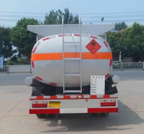 中汽力威牌HLW5072GJY5EQ加油车公告图片