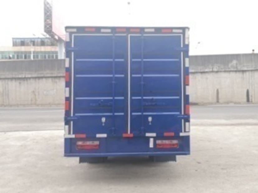 東風(fēng)牌EQ5030XXY16QEAC廂式運輸車公告圖片