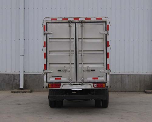 北京汽車制造廠有限公司牌BAW5040CCYW10HS倉柵式運輸車公告圖片