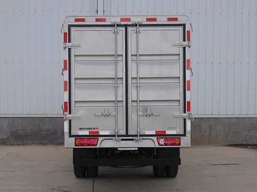 北京汽車制造廠有限公司牌BAW5040CCYD10HS倉柵式運(yùn)輸車公告圖片