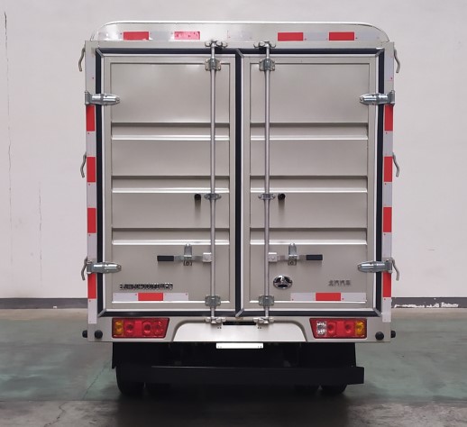 北京汽車制造廠有限公司牌BAW5040CCYD10HS倉柵式運(yùn)輸車公告圖片