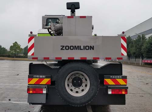 中聯(lián)牌ZLJ5330JQZ25E汽車起重機(jī)公告圖片