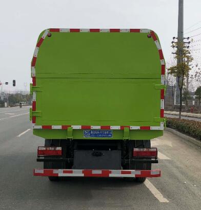 东风股份多利卡D6 STD5040ZLJEQ6自卸式垃圾车公告图片