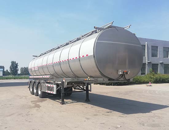 儒鑫牌12.5米33吨3轴液态食品运输半挂车(RXP9401GYS)