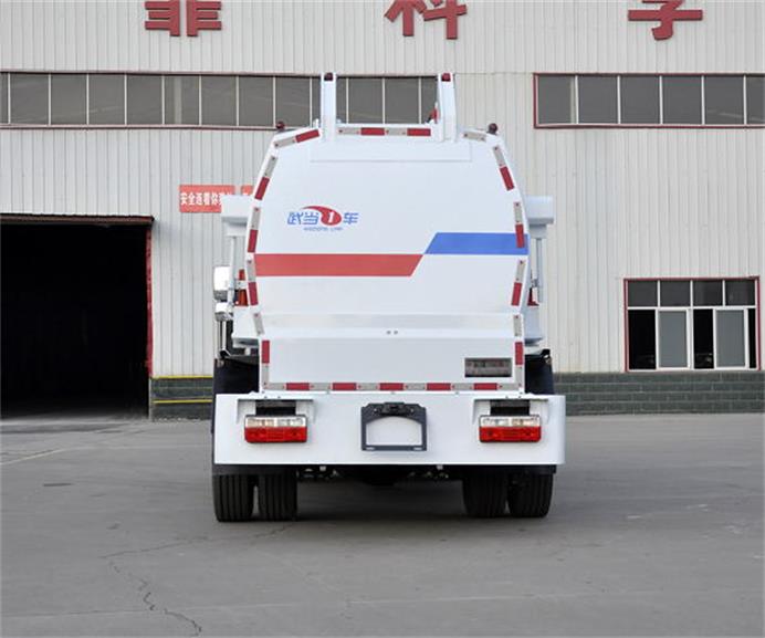 武當(dāng)一車牌HEQ5125TCA6餐廚垃圾車公告圖片