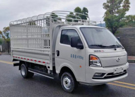 仓栅式运输车