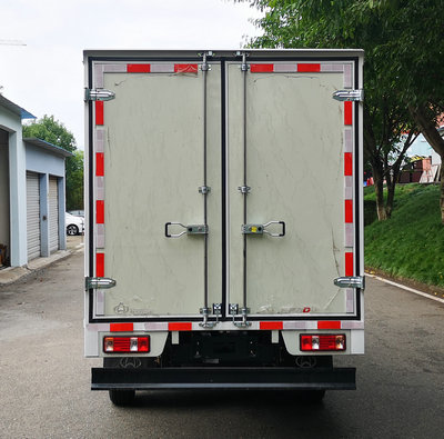 長(zhǎng)安牌SC5040XXYUFS52廂式運(yùn)輸車公告圖片