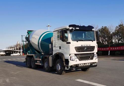 豪沃牌ZZ5317GJBN306GF1H混凝土攪拌運輸車公告圖片