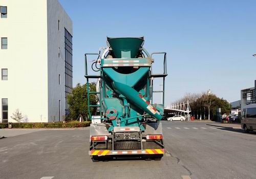 豪沃牌ZZ5317GJBN306GF1H混凝土攪拌運輸車公告圖片