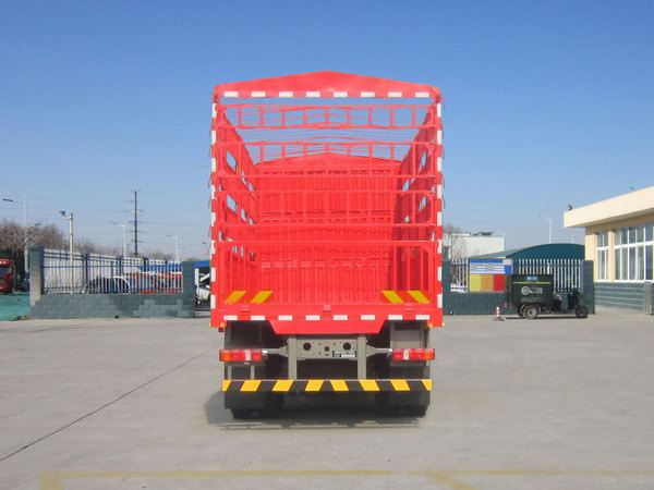 豪瀚牌ZZ5165CCQK5113F1畜禽運(yùn)輸車公告圖片