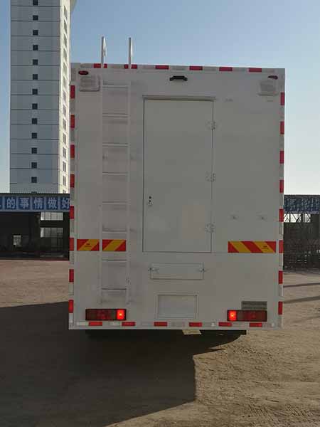 風(fēng)潮牌HDF5162XZC野外自行式炊事車公告圖片