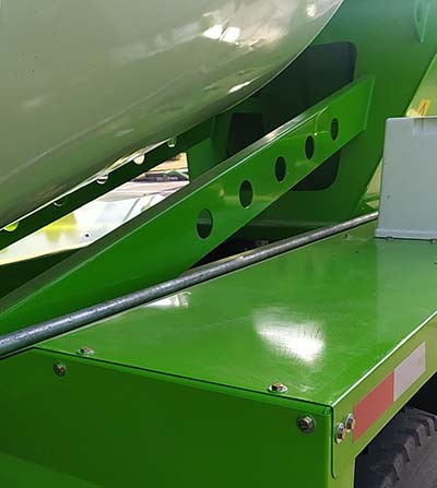 凌宇牌CLY5314GJB30E63混凝土攪拌運(yùn)輸車公告圖片