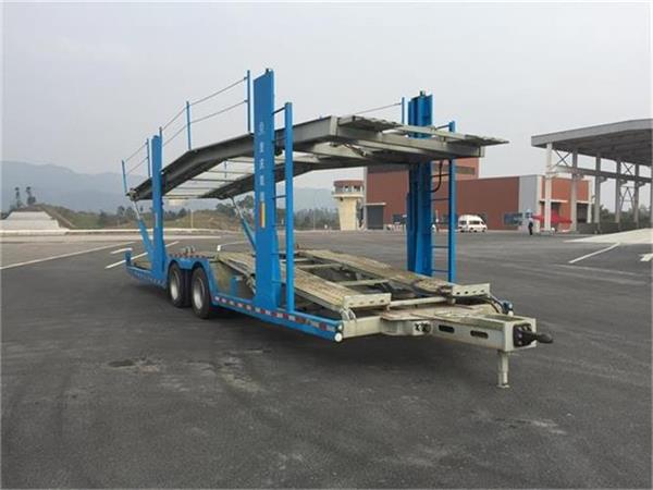 重特牌11.2米9.4吨2轴中置轴车辆运输挂车(QYZ9160TCLZ)