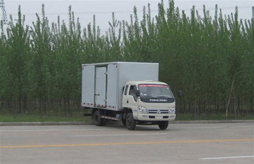 福田牌BJ5046XXY-F2厢式运输车