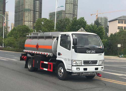 久龙牌ALA5070GJYE5加油车公告图片