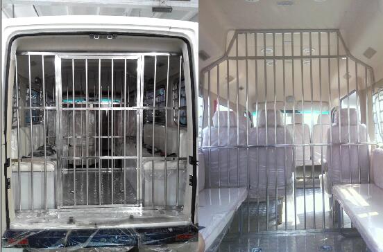 東風(fēng)牌EQ5031XQC5A1M囚車公告圖片