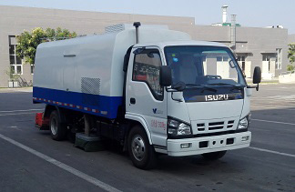 東方奇運(yùn)牌QYH5070TXC5QL吸塵車(chē)公告圖片