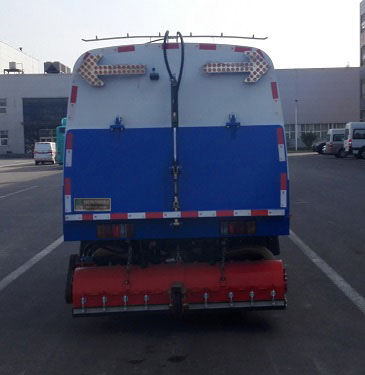 東方奇運(yùn)牌QYH5070TXC5QL吸塵車(chē)公告圖片