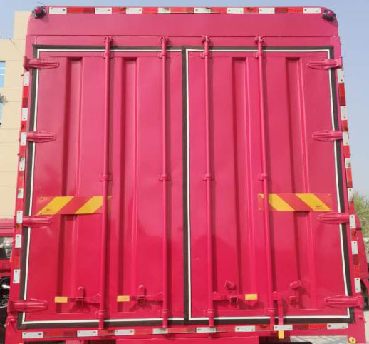 徐工牌NXG5180CCYN5倉柵式運(yùn)輸車公告圖片