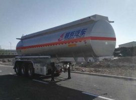 腐蚀性物品罐式运输半挂车