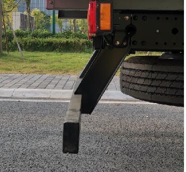 陜汽牌YTQ5180XXYFM50A0廂式運輸車公告圖片