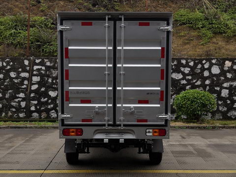 五菱牌LQG5029XXYSP6廂式運輸車公告圖片