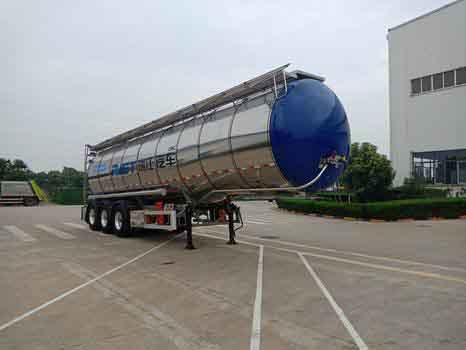 瑞江牌12.1米32.2吨3轴普通液体运输半挂车(WL9402GPG)