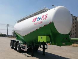 下灰半挂车