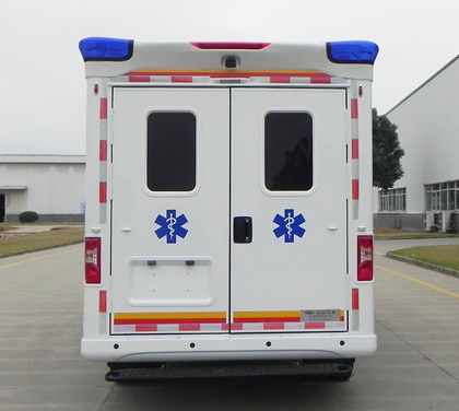 江鈴全順牌JSV5048XJHMLA26救護(hù)車公告圖片