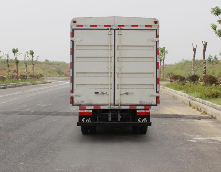 東風(fēng)牌EQ5042CCY5CDFAC倉柵式運輸車公告圖片