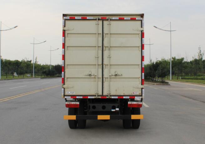 東風(fēng)牌EQ5080XXYL3GDFAC廂式運輸車公告圖片