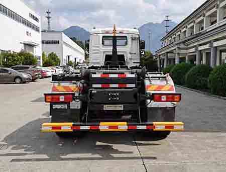 中汽牌ZQZ5251ZXXSX6車廂可卸式垃圾車公告圖片