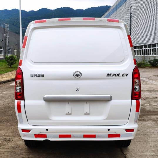 福建牌FJ5030XXYBEVA7純電動(dòng)廂式運(yùn)輸車公告圖片