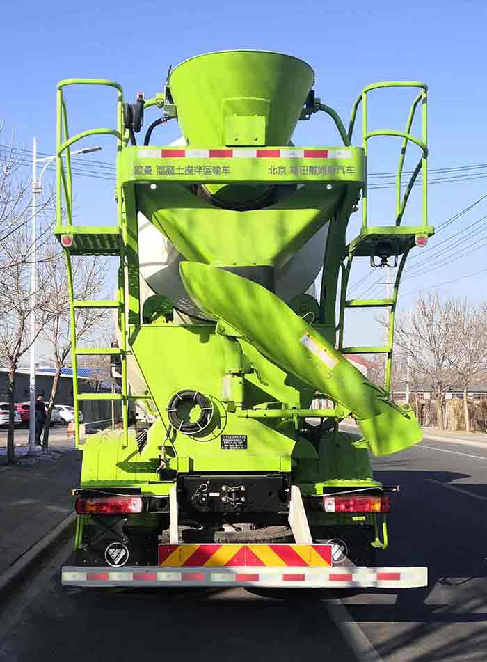 欧曼牌BJ5319GJB-AC混凝土搅拌运输车公告图片