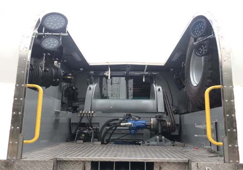 寶石機械牌BSJ5254TCJ03測井車公告圖片