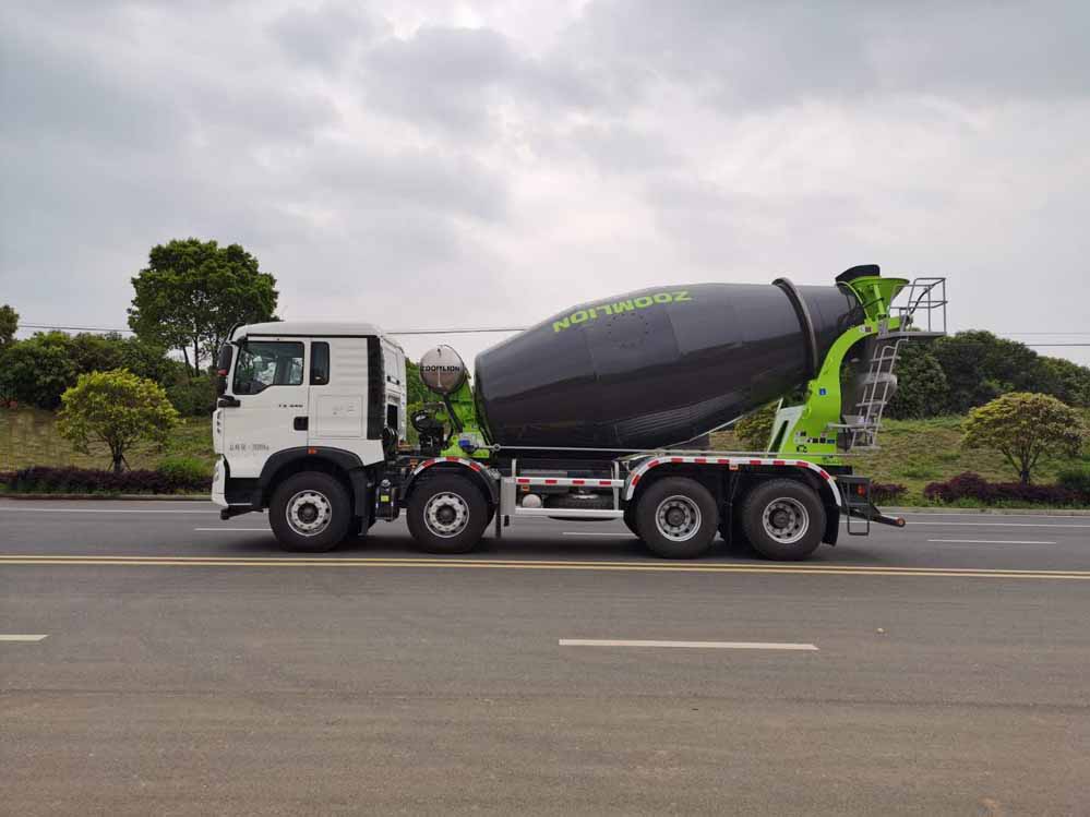 中聯(lián)牌ZLJ5313GJBHT5E混凝土攪拌運(yùn)輸車公告圖片