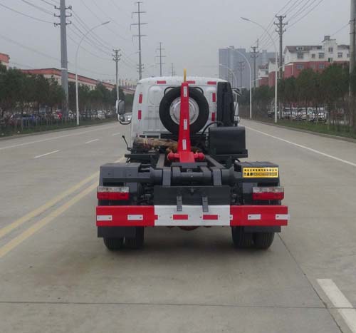 华通牌HCQ5040ZXX6EQ车厢可卸式垃圾车公告图片