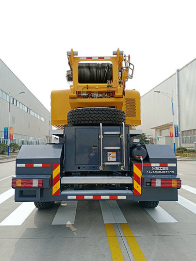 徐工牌XZJ5840JQZ500全地面起重機(jī)公告圖片