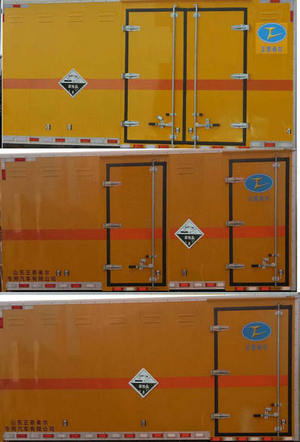 春星牌ZZT5070XFW-5腐蚀性物品厢式运输车公告图片