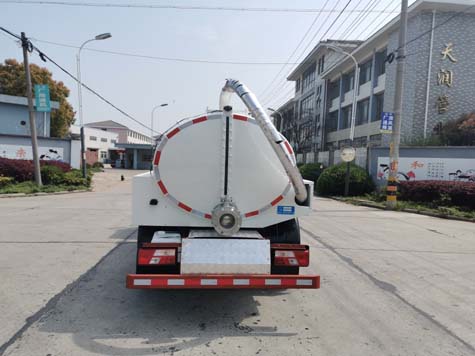 三聯(lián)牌YSY5080GXEE6吸糞車公告圖片