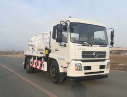 吸污车