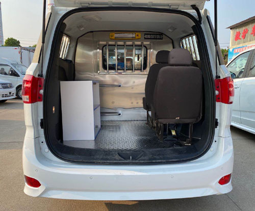 聚塵王牌HNY5033XDWS6流動服務(wù)車公告圖片