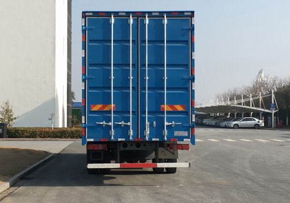 汕德卡牌ZZ5186XXYK711GE1廂式運輸車公告圖片