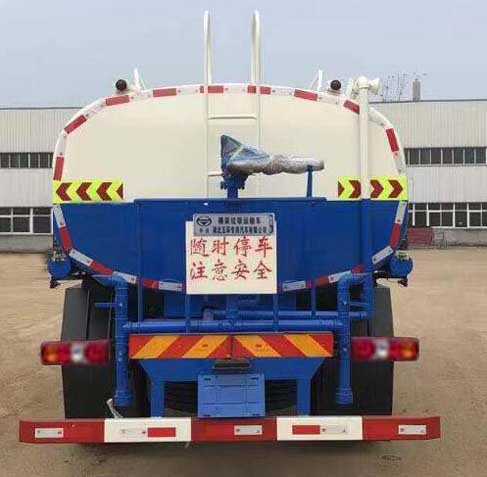 华通牌HCQ5186GSSCQ5洒水车公告图片