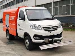 路面养护车