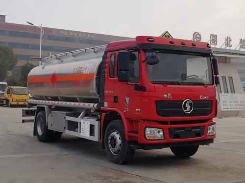 楚勝牌CSC5189GYYLS6鋁合金運(yùn)油車公告圖片