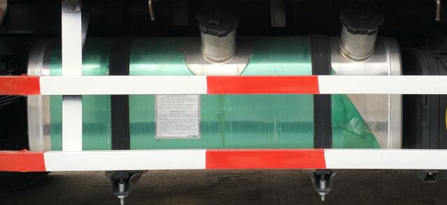 解放牌CA5046CCQP40K2L1E5A84畜禽運輸車公告圖片