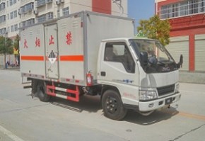 江铃蓝牌杂 CLW5043XZWJ5杂项危险物品厢式运输车