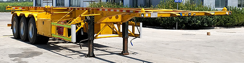 衡畅牌13米34.8吨3轴危险品罐箱骨架运输半挂车(XJN9400TWY)