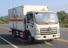 爆破器材运输车